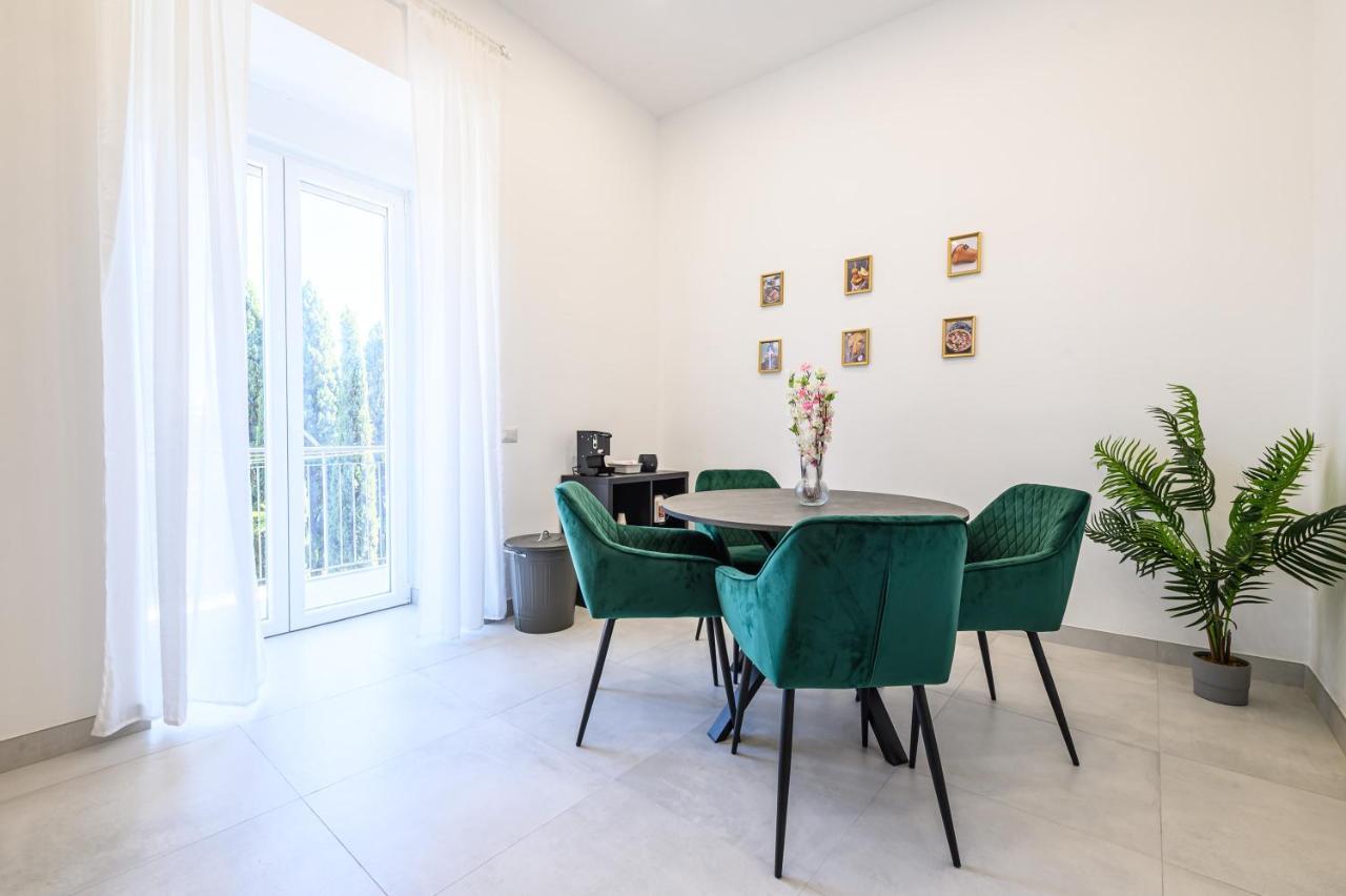 Magical Botanic-Charming Apartment Napoli Eksteriør bilde